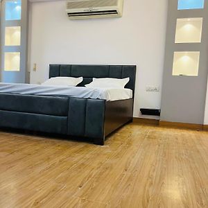 Hotel O The Majestic Residency